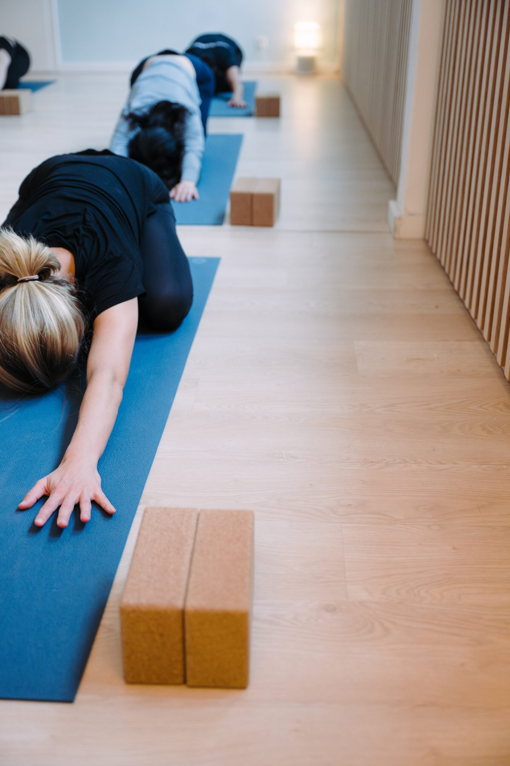 2024_Branding_Flowing_Moms_Dezember_Tag01_4088_100dpi_sRGB