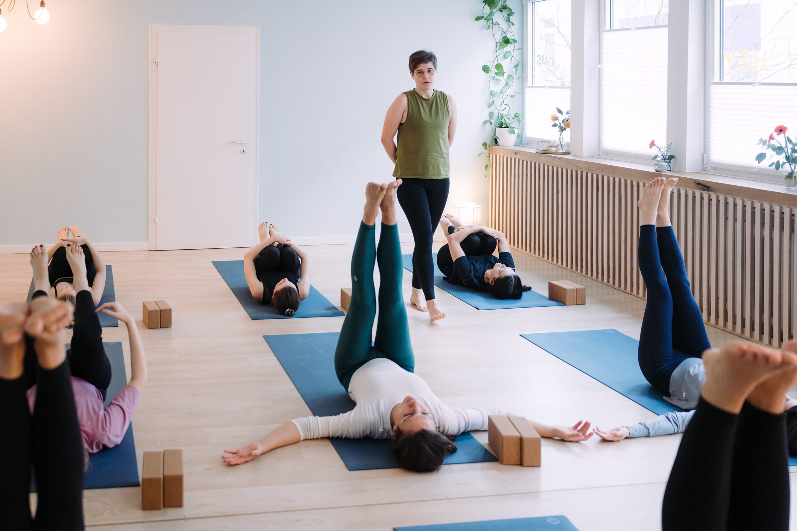 2024_Branding_Flowing_Moms_Dezember_Tag01_4410_100dpi_sRGB